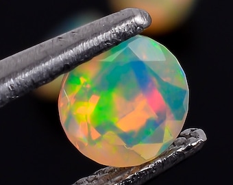Opale éthiopienne naturelle de forme ronde, taille brillant, opale en vrac pour la fabrication de bijoux, opale de feu Welo bleue, taille calibrée 4X4X3 mm