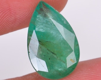 Natural Emerald Pear Shape: 5.90 Carat Loose Gemstone (16.5X10.5X5 mm)