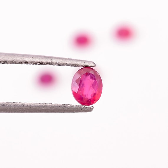Pink Glass Filled Ruby: Oval Brilliant Cut Loose Gemstone (5X4X3 mm)
