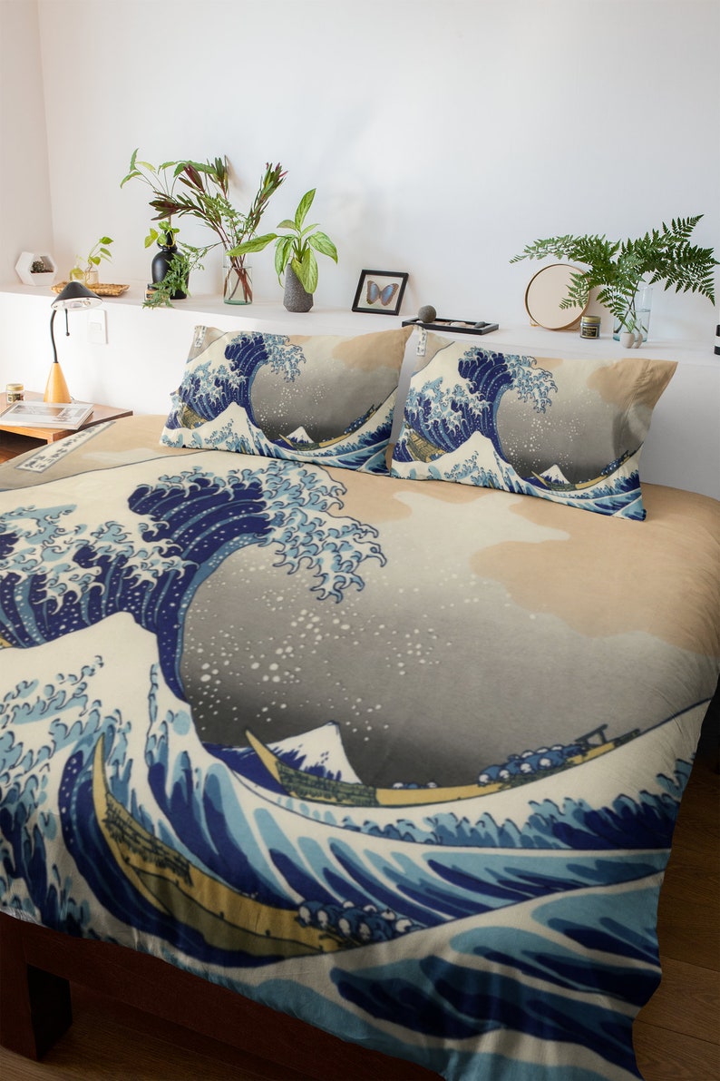 Great Wave Off Kanagawa Japanese Art Duvet Cover image 1
