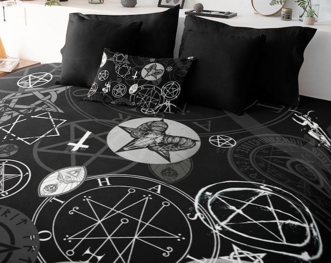Gothic Queen Sized Bed, Federal Bed Frame, Gothic Bed Frame, Witchy ...