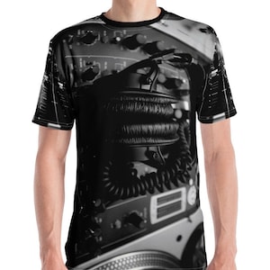 Pro DJ Turntable Music Mixer T-shirt