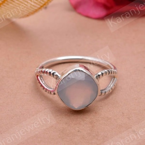 Grey Moonstone ring, 925 Sterling Silver Ring, Women rings, handmade Jewelry, Grey stone Round rings* Gifts for Mother, Vintage ring,