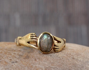 Labradorite Ring, Clasped Brass Ring, Blue Gemstone ring, Unique Fashion,Cute Engagement ring for Women- Labradorite Jewelry,stylish design