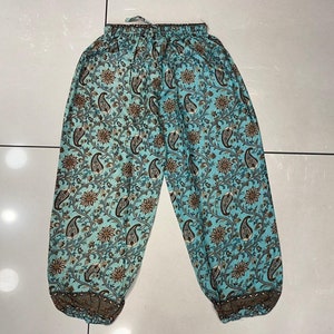 Silk Floral Printed Harem Pant, Hippie Harem Yoga Loose Baggy Summer Trousers, Beautiful And Stylish Silk Harem Pant For Women.
