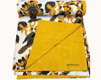 Indian Handmade Bird Print Queen Cotton Kantha Quilt Throw Blanket Bedspread, Reversible cotton Bedding Bedspread King Size Kantha quilt