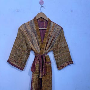 One Size Tie Dye Front Open Bathrobe, Bohemian Comfortable Women&#39;s Luxury Short Kimono, Bridesmaid Stylish Tie Dye Hippie Clothing Dress.