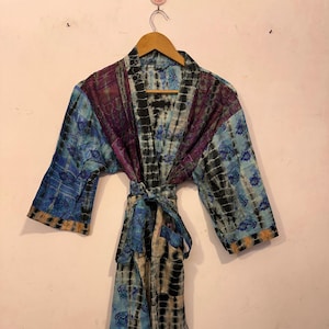 Cardigan corto in stile boho tie-dye / Abbigliamento da spiaggia estivo elegante e dal design accattivante / Vestaglia da spiaggia in seta tie-dye per le feste /