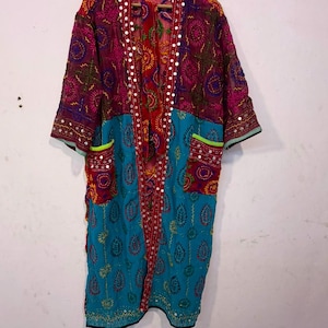 Bestickte Phulkari Kimono Robe - Georgette Boho Jacke Handgefertigter Duster Kimono - Handgemachter Phulkari Kimono Bademantel für Damen -