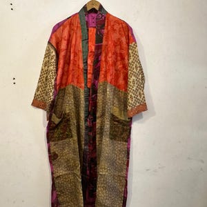 Boho Floral Silk Kimono Robe – Bridesmaid Floral Print Patchwork Gown - Comfortable Relaxed Feel Women's Night Wear Bathrobe -