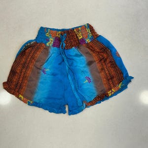 Bridesmaid Women Traveling Silk Shorts, Floral Printed Comfortable Haigh Waist Silk Short, Bohemian Morning Running Silk Shorts For Women.