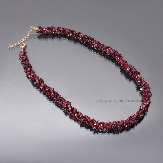 Garnet chip necklace best sale