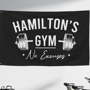 Benutzerdefinierte Home Gym Wand Kunst Zeichen, Home Gym Dekor, Fitnessstudio Zeichen, Fitnessstudio Motivation, Fitness Gym Geschenk, benutzerdefinierte Stoff Banner, personalisierte Banner Flagge,