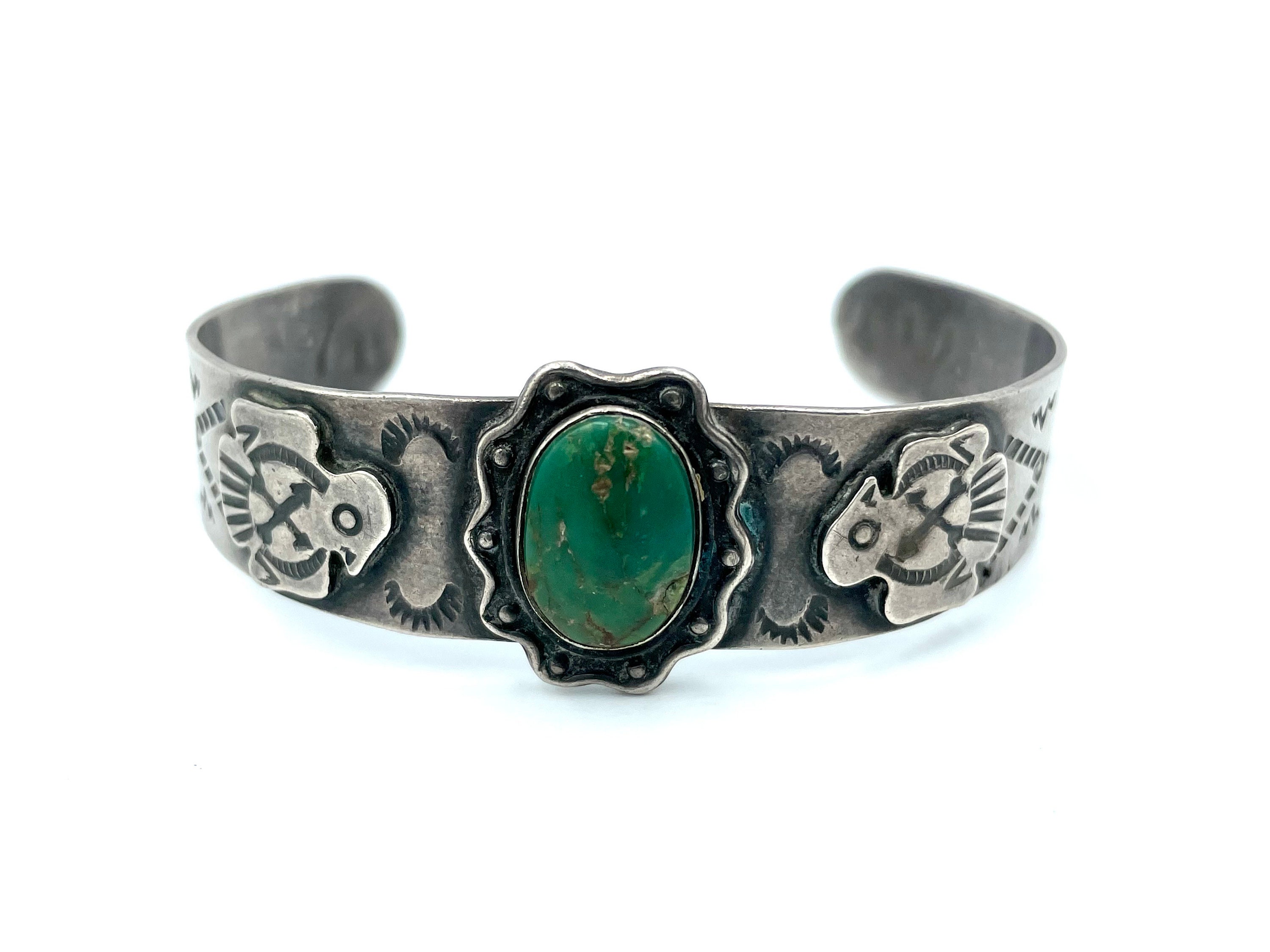 Best Vintage Smithsonian Native American Navajo Sterling Silver Malachite Bracelet Best Vintage Smithsonian Native American Navajo Sterling Silver Malachite Bracelet