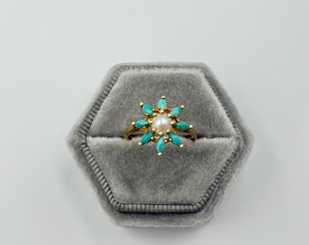 Vintage 18K Gold Turquoise & Pearl Flower Motif Cluster Ring