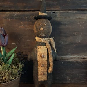 Primitive Grungy Pumpkin Witch