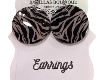 Dangle earrings/glitter/sparkle/gifts for her/lightweight earrings/unique/barillas boutique/resin/leopard/cheetah/stocking stuffers
