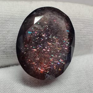 Bloodshot iolite Sunstone Cut, 14.8 Cts (18x14.5x8.5mm) 100% Natural Multi Colours Sparkling Oval Shape Iolite Gemstone for Pendant Jewelry image 6