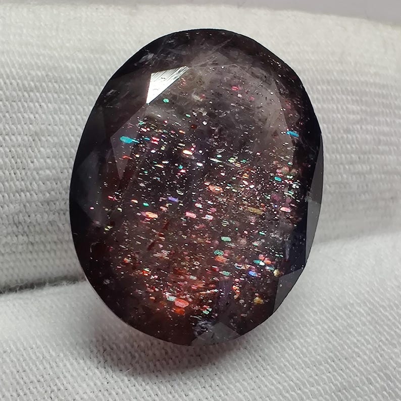 Bloodshot iolite Sunstone Cut, 14.8 Cts (18x14.5x8.5mm) 100% Natural Multi Colours Sparkling Oval Shape Iolite Gemstone for Pendant Jewelry image 6