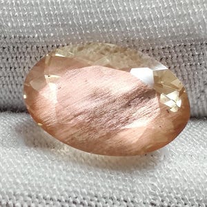 Natural Oregon Sunstone Oval Cut 2.4ct Pink Schiller Faceted Gemstone AAA+ Grade Loose Stone Jewelry Making Supply Fine Ring Setting Jewel
