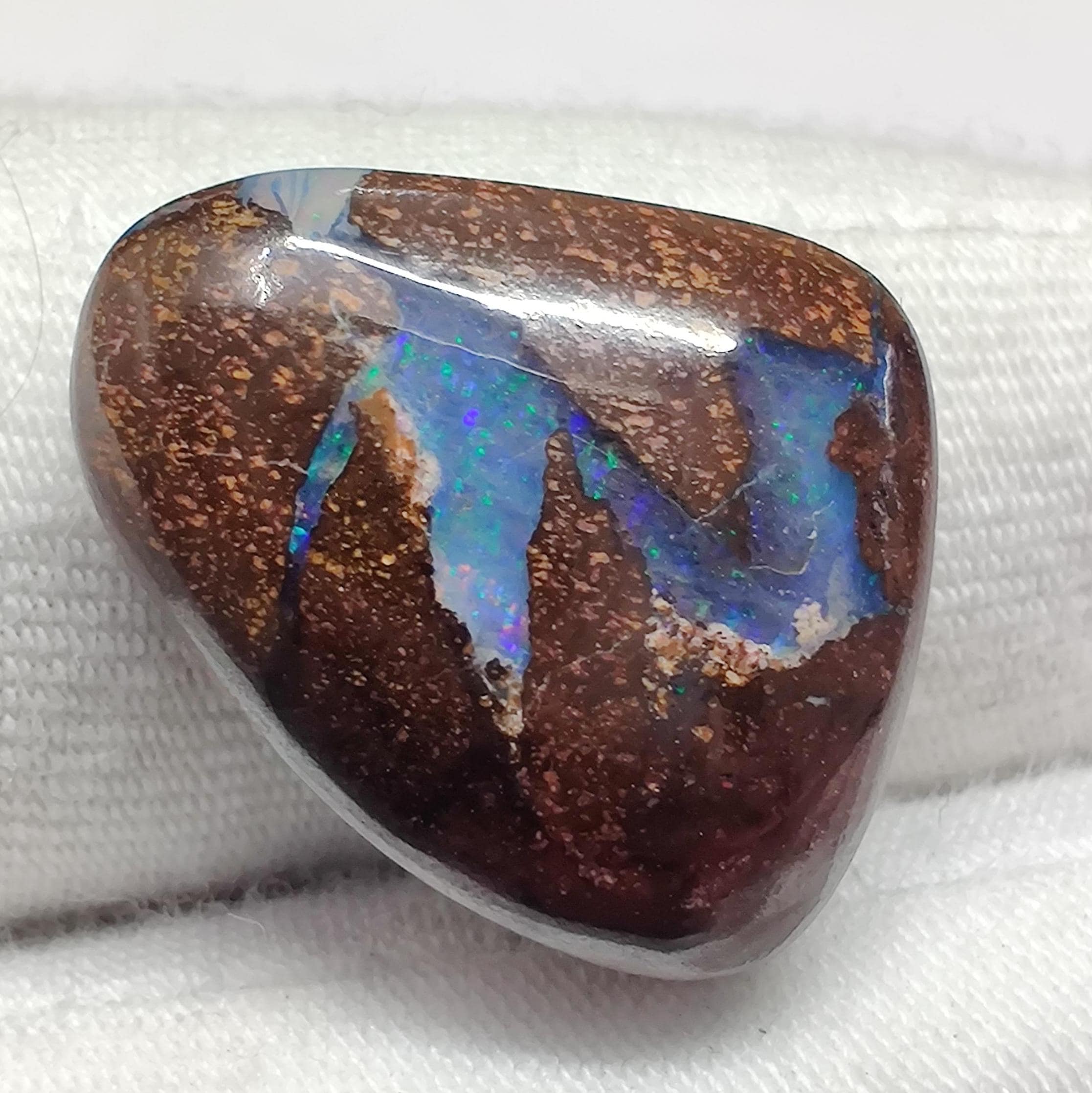 RARE !! OPALE BOULDER MATRIX D'AUSTRALIE : 17,02 CARATS