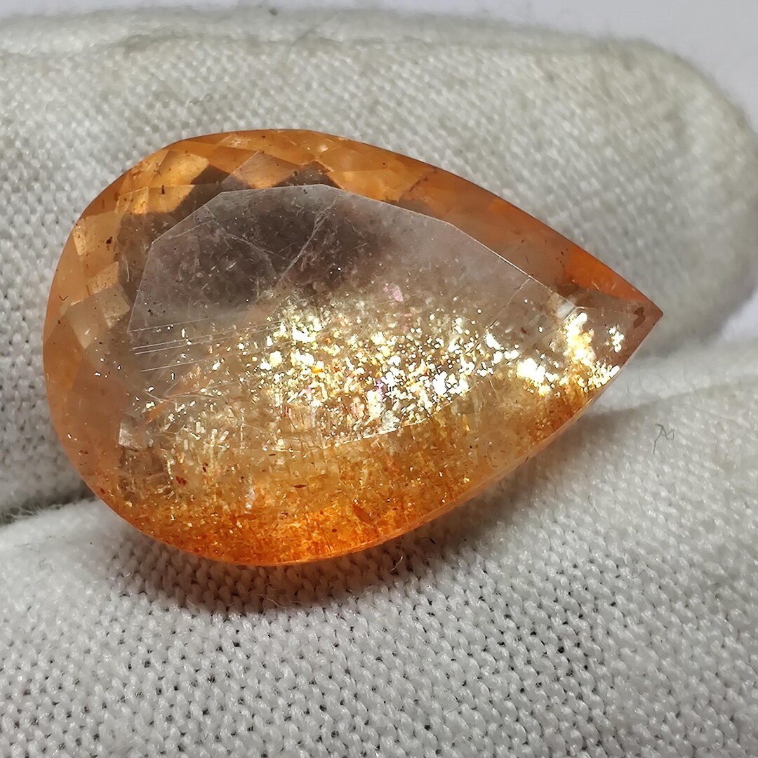 Fire Sunstone Pear Shape Multi Fire Sunstone Cut, 13.5 CTS 20x14.5x8mm, Dotted Fire ...