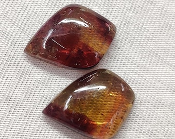 Par de brincos de turmalina bicolor, cabochão de turmalina Sunset de 11 quilates, cristal natural multicolorido, pedra de nascimento de outubro.