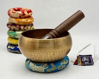 6-Inch Hand-Hammered Tibetan Singing Bowl – Perfect for Healing, Meditation, Yoga, and Chakra Balancing- Sound healing - Handmade in Nepal