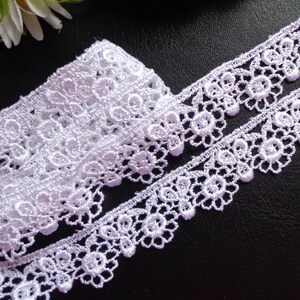 Venise Lace, 7/8 inch white trim selling by the yard
