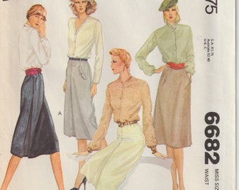 70's McCall's 6682 Misses Skirts, Side Back Or Front Inverted Pleats, Pockets, Waistband Vintage Sewing Pattern Size 14 Waist 28 UNCUT