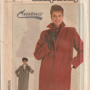 Misses&#39; Loose-Fitting Lined Coat in Two Lengths Flange Detail Pockets Simplicity 7748 Connoisseur Sewing Pattern Size 14 UNCUT