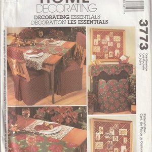 McCall&#39;s 3773 UNCUT Napkins Placemat Table Runner Chair Topper Mantle Cloth Sewing Pattern UNCUT Deck The Halls