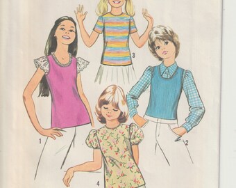 Simplicity 5439 Girls Set Of Tops, Stretch Knits Only, Round Neckline, Short Or Long Sleeves 1970's Sewing Pattern Size 6 UNCUT