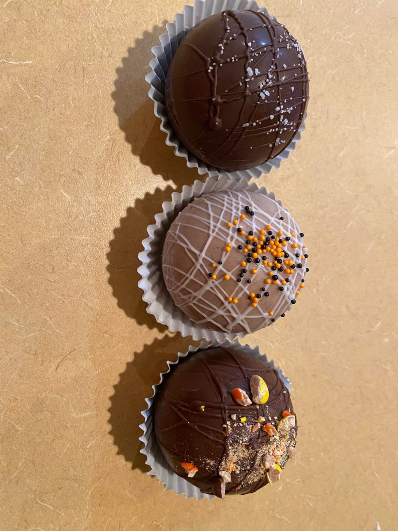 Hot Cocoa Bombs Buy 2 get 1 Free on original flavors