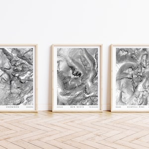 Lot de 3 impressions Three Peaks | Carte topographique - Ben Nevis - Snowdon - Scarfell Pike - Ensemble d'affiches de voyage - Three Peaks Challenge - Art mural