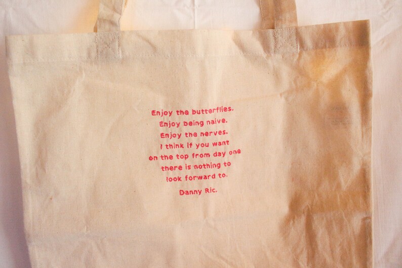 enjoy  butterflys daniel ricciardo spruch tasche etsyde
