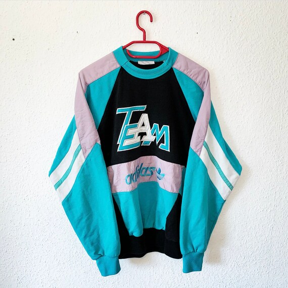 SIZE M D6 Vintage Adidas Sweater Team 