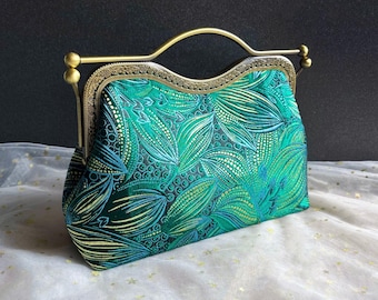Green golden shoulder bag, Green silk bag, evening bag, handmade in oriental style, wedding bag.green clutch,Japanese bag.woman bag