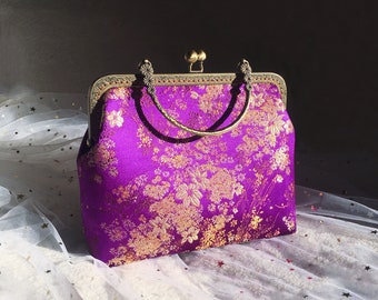 Bolso clutch bolso de hombro púrpura, bolso de noche púrpura, cosido a mano, flor japonesa bordada