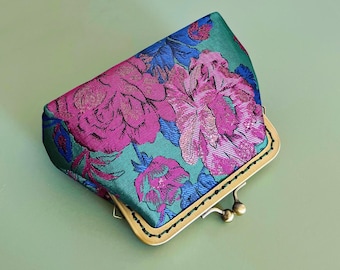 Green and pink coin purse, silk coin purse, flower pattern.peony purse. Japanese style. Click-clack purse,birthday gift.Silk bag.Flower purse