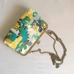 Green case-tips bag-bag-green wallet-clutch Japanese dinosaur-carrying glasses fabric Japanese image 4