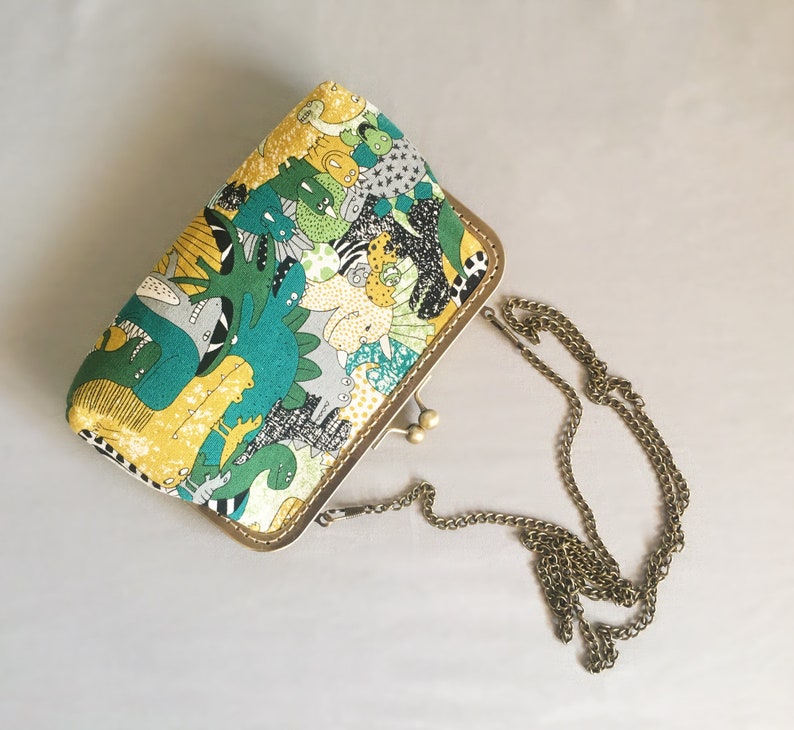 Green case-tips bag-bag-green wallet-clutch Japanese dinosaur-carrying glasses fabric Japanese image 4