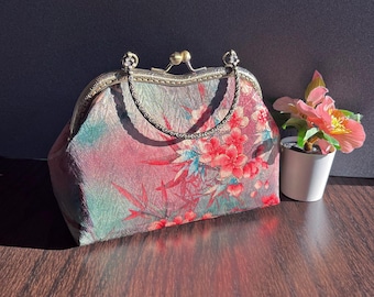 Green red silk bag, wedding bag, green woman bag, cross body bag, Japanese bag, flower bag, click clack bag, green evening bag, red clutch, elegant bag