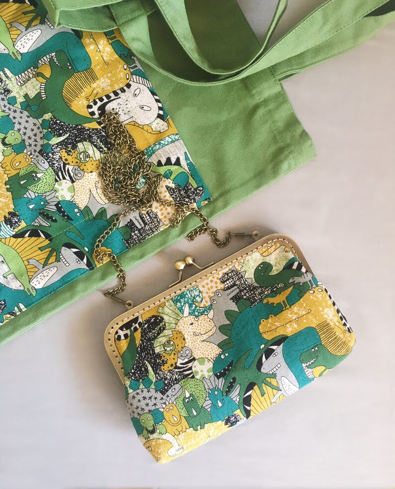 Green case-tips bag-bag-green wallet-clutch Japanese dinosaur-carrying glasses fabric Japanese image 7