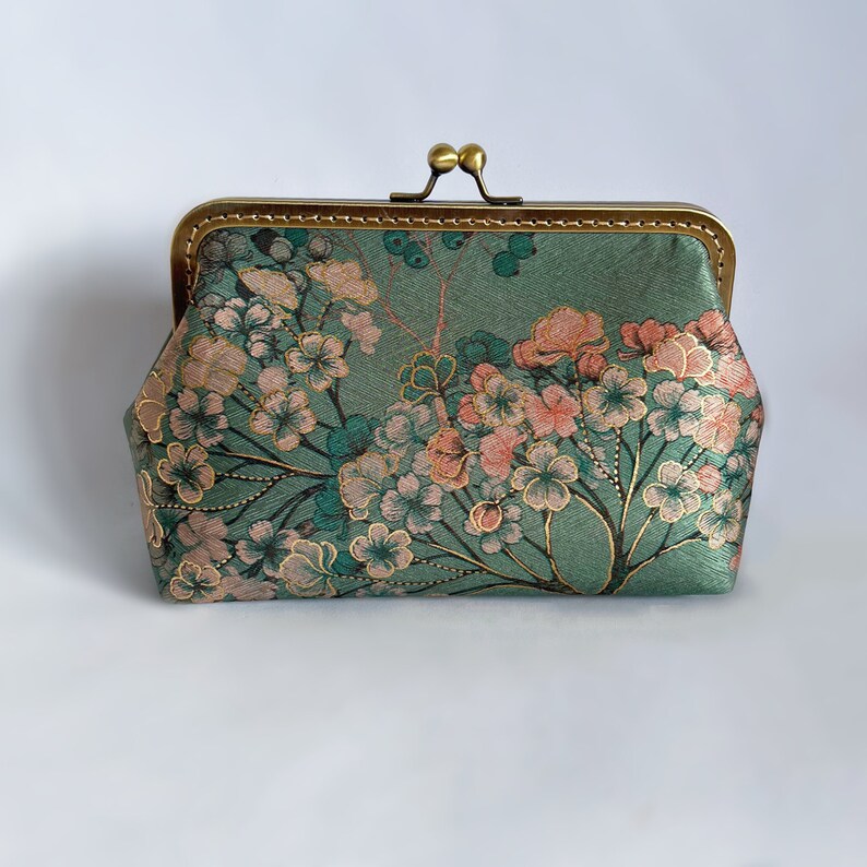 Clutch, clutch verde, bolso de noche, bolso de noche hecho a mano, con estampado de flores orientales imagen 2