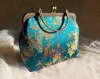 Blaue Umhängetasche, Blaugold, Abendtasche, Tasche mit Henkel, handgenähte orientalische Blume