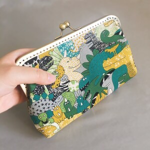 Green case-tips bag-bag-green wallet-clutch Japanese dinosaur-carrying glasses fabric Japanese image 2