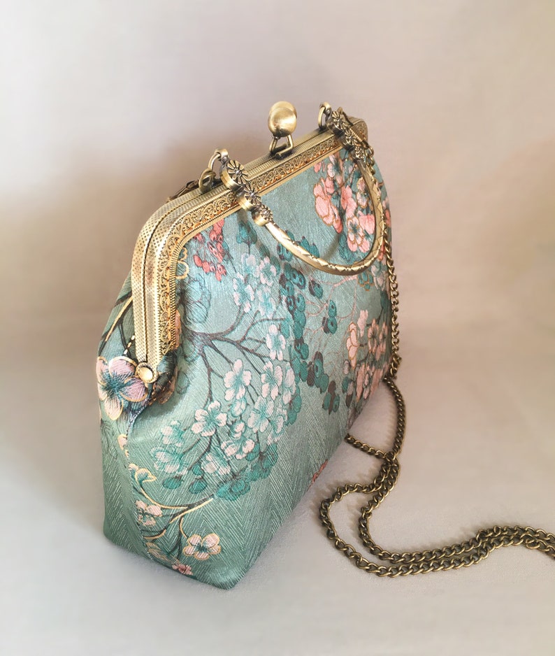 Clutch bag Shoulder bag green pink evening bag handmade, japanese flower immagine 6