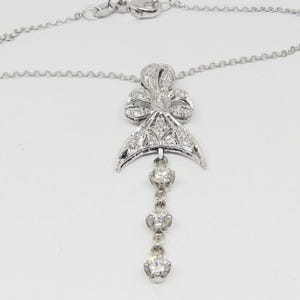 Platinum and Diamond Pendant (1000)