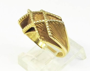 Mid Century Modern 14Kt Yellow Gold Geometric Dome Ring (1176)